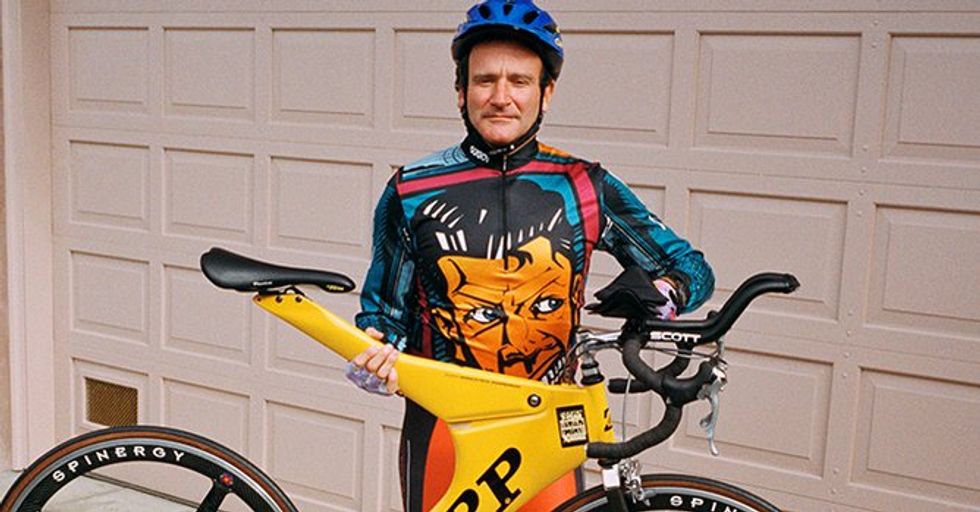 You Can Own a Piece of Robin Williams’ Huge Bike Collection for Charity