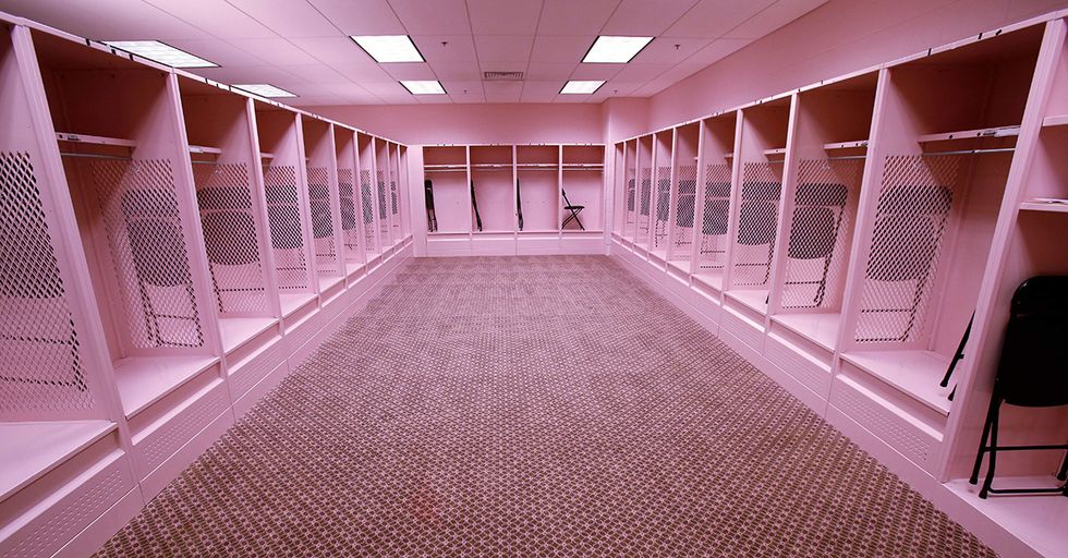 Iowa Football’s Infamous Pink Locker Room Was Redesigned By A Visiting Team