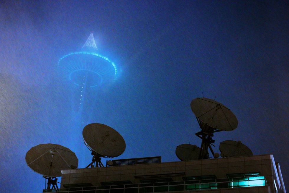 Mysterious Signals From Deep Space Lead To Astronomical Controversy