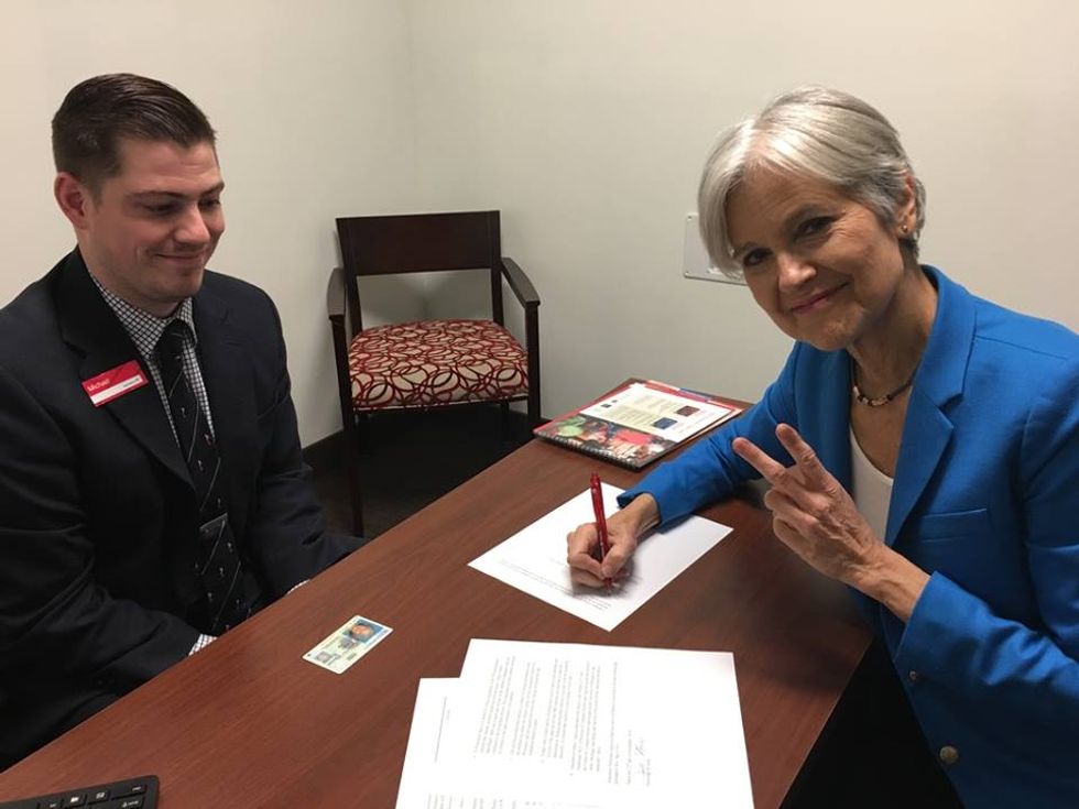 Jill Stein Successfully Files For Recount In Wisconsin