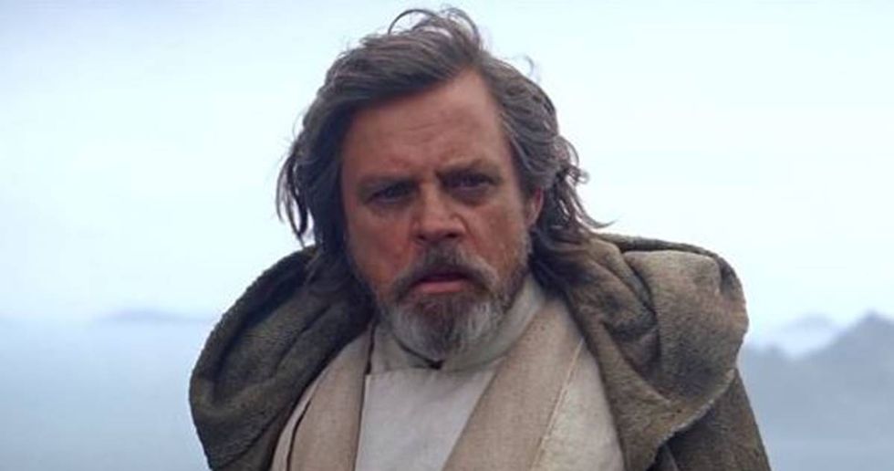 ‘Star Wars’ Actor Mark Hamill Has Harsh Words For Trump’s Cabinet