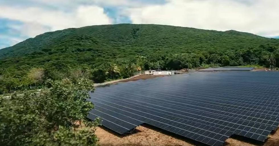 Tesla Powers An Entire Samoan Island With 100 Percent Solar Energy
