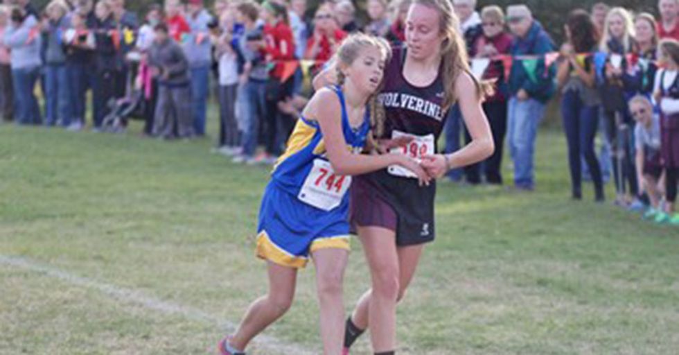 This Cross Crountry Runner Broke the Rules, and Everyone’s Okay With That