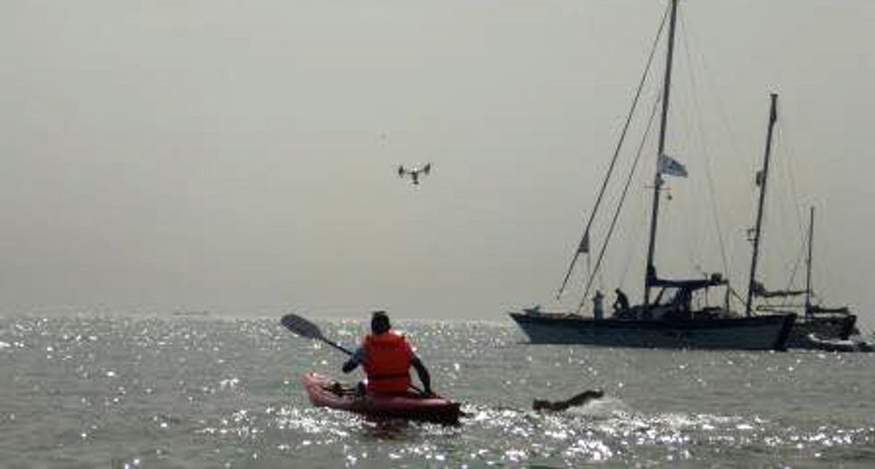 This British Man's Facebook Updates About Swimming Across The Atlantic Ocean Are Required Reading