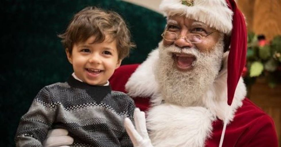 Larry Jefferson-Gamble Is The First Black Santa At America’s Largest Shopping Mall