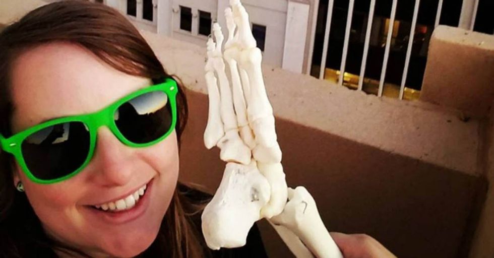 This Cancer Survivor Is Taking Hilarious Selfies With Her (Actual) Amputated Foot