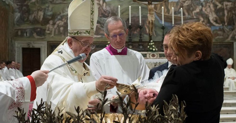 The Pope Has No Problem With Women Breastfeeding In Church