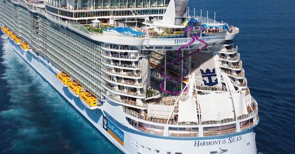 This Cruise Line Will Pay You To Quit Your Job And Instagram Your Vacation