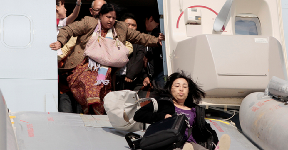 A Former Flight Attendant Shares The Procedure To Best Survive A Plane Crash
