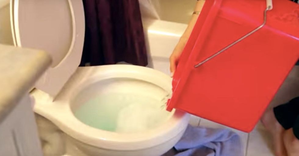 No Plunger? No Problem. Here’s How You Unclog A Toilet Without One
