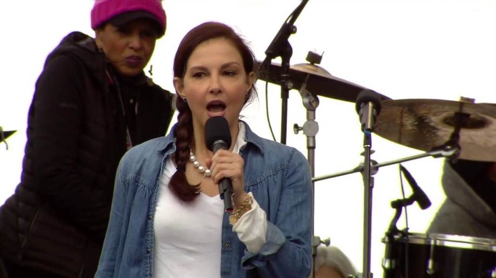Actress Ashley Judd Dropped Jaws, Drew Cheers With Her Speech At The Women’s March