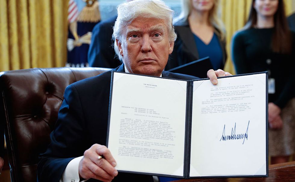 President Trump Signs Executive Order To Advance Dakota Pipeline Construction