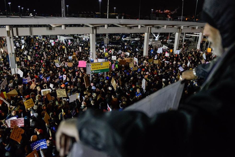 Protests Over Immigration Ban Spreads To 7 Major U.S. Airports