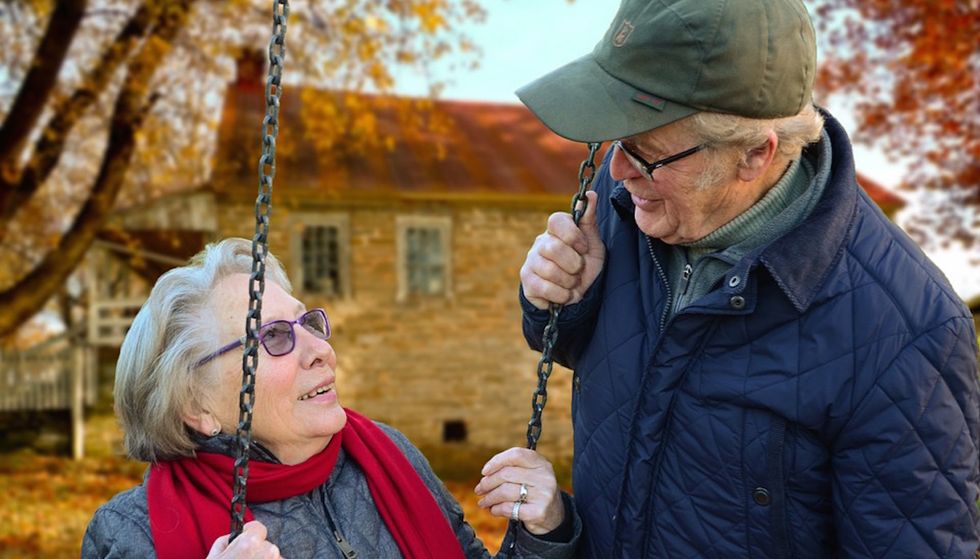 90-Year-Old Man’s Tips For Fighting Loneliness Are Exactly What We Need Right Now