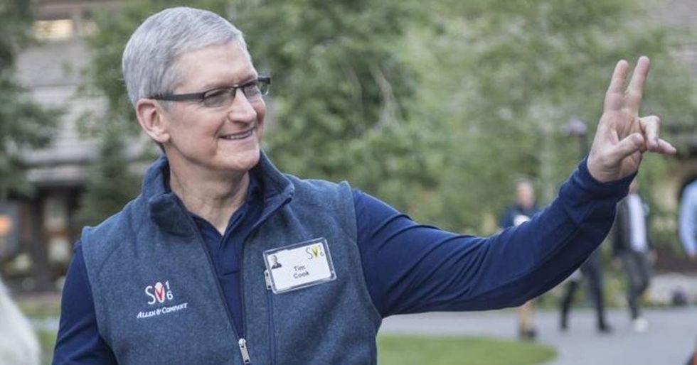 Apple Stands Up To Trump’s Anti-Transgender Bathroom Policy