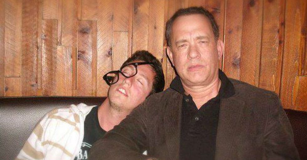 Tom Hanks Just Gave The White House Press Corp An Amazing Gift Paired With A Very Thoughtful Note