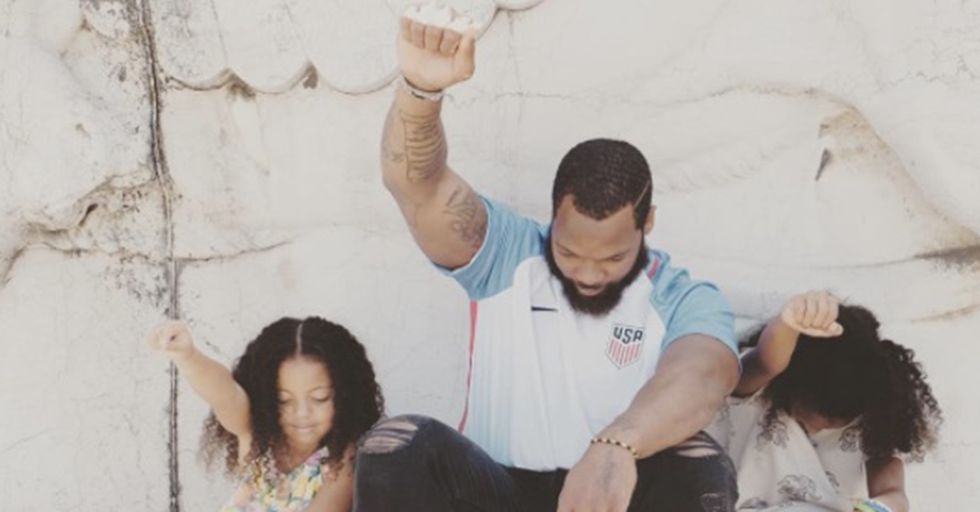 Seahawks Star Donates All Of His Endorsement Money To Help Rebuild Minority Communities