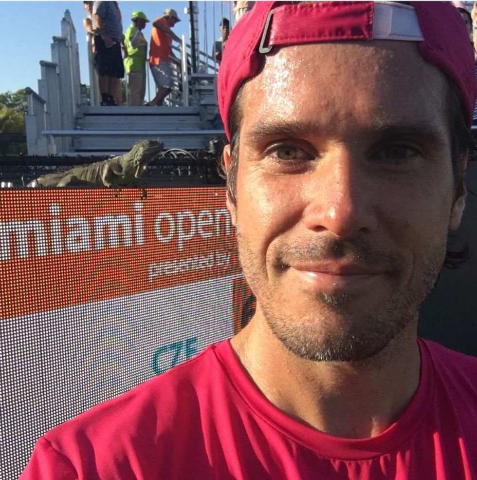 Giant Iguana Interrupts A Pro Tennis Tournament, Stars In A Great Selfie