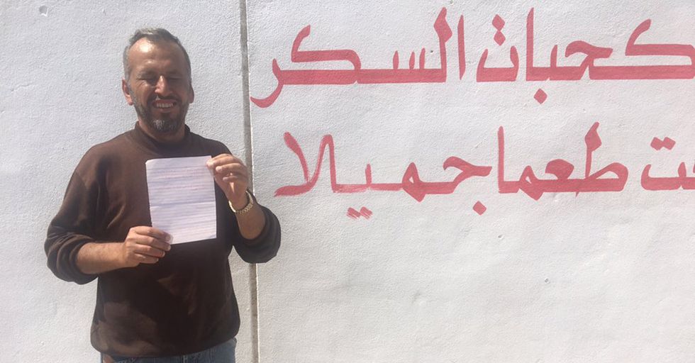An Artist Is Battling ISIS Hate Speech Using Only A Paintbrush