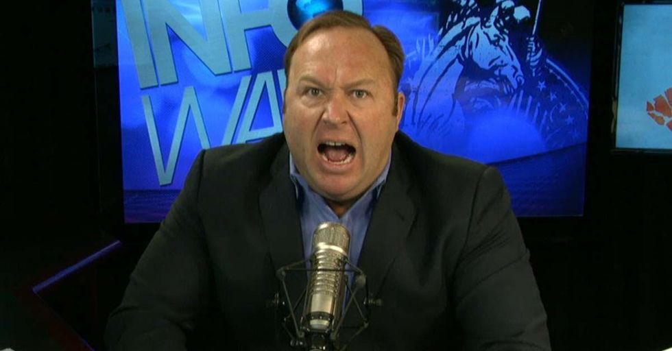 In This Manic Rant, Right-Wing Zealot Alex Jones Made An Incredibly Bizarre Claim About His Teenage Sex Life