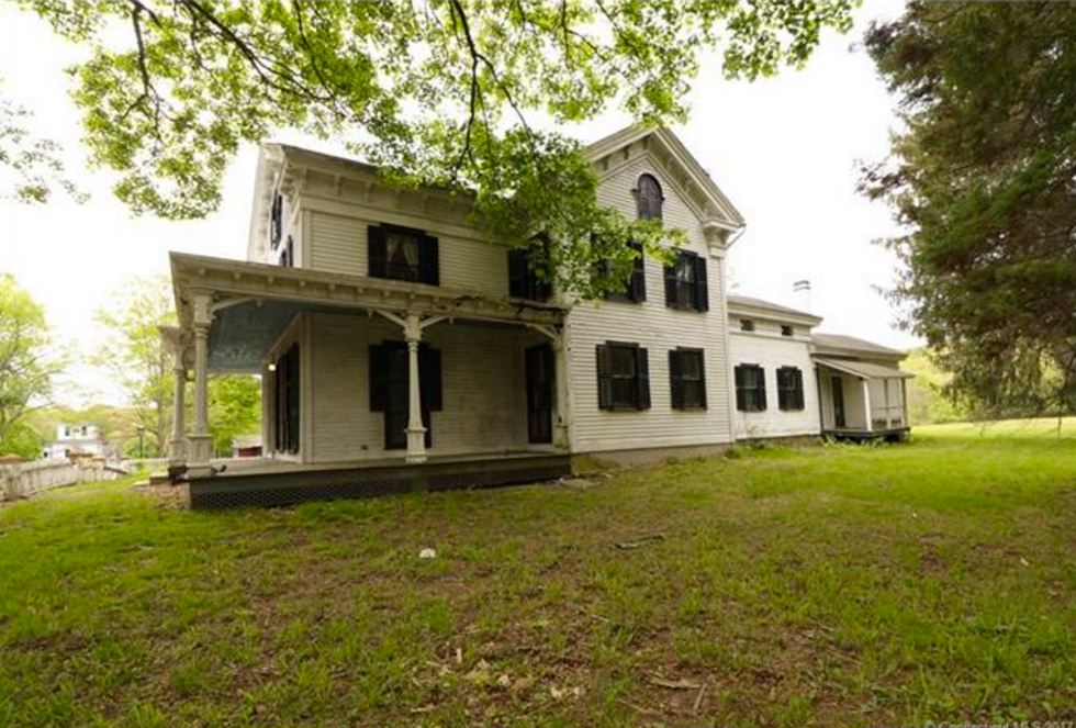 For The Price Of A Home In LA, You Can Buy An Entire Connecticut Town