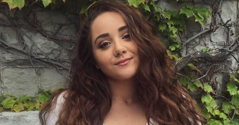 Graduating Senior Pokes Fun At Her School's Hypocritical Dress Code Policy