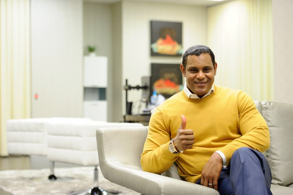 The Skin-Bleaching Industry Is Laughing At Sammy Sosa's Face All The Way To The Bank