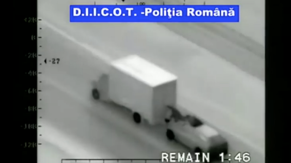 Daredevil Thieves Pulled Off An iPhone Heist That Looks Like Something Out Of A Movie
