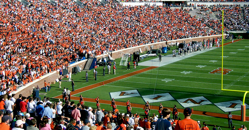 Following Charlottesville, An ESPN Broadcaster Named Robert Lee Won’t Be Covering A Virginia Football Game
