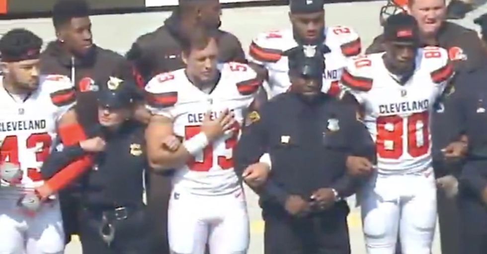 Watch: Cleveland Browns Run Message Of Unity Before The National Anthem