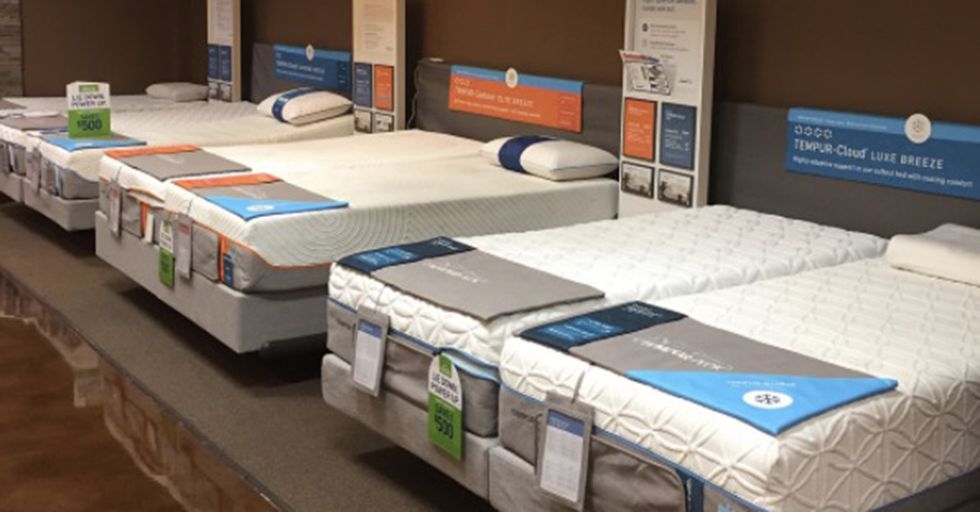 A Well-Known Mattress Startup Dealt With Its Bad Reviews In A Very Clever And Shady Way