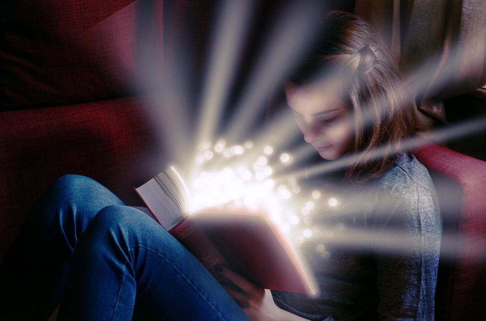 5 Spine-Tingling Reads For Halloween