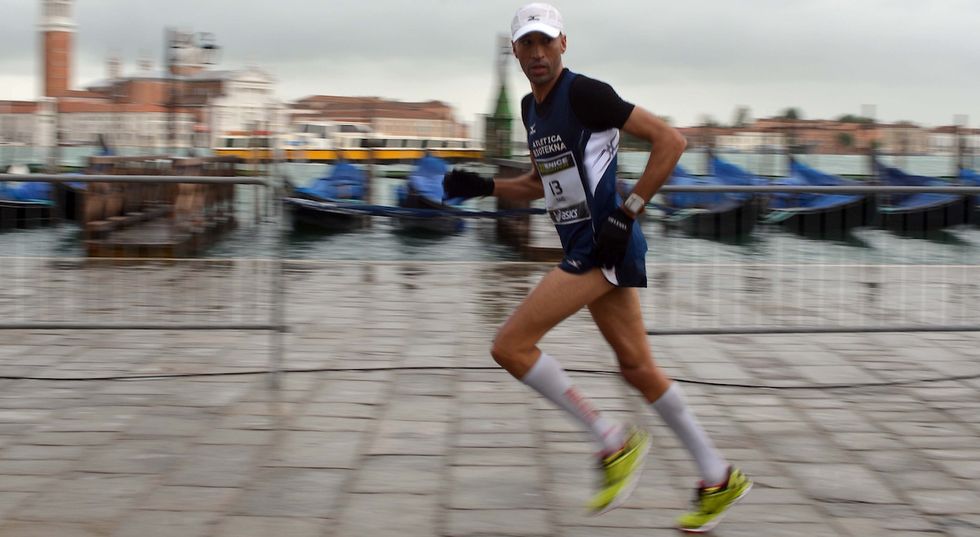 Italian Runner Wins Venice Marathon After Frontrunners Make A Disastrous Mistake