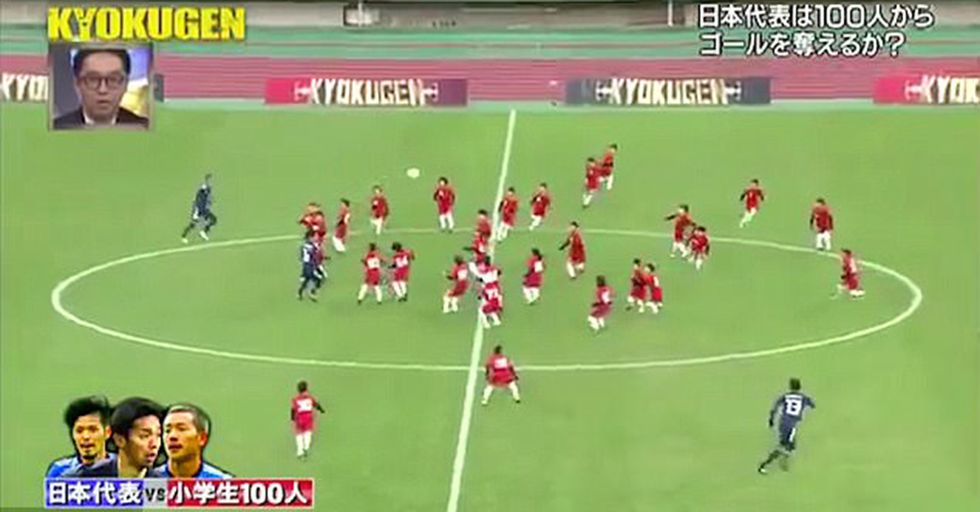 3 Pro Soccer Players Take On 100 Kids In A Wildly Entertaining Match