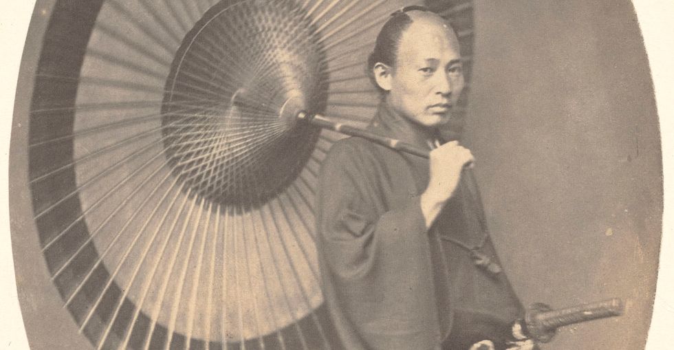 How Paper Photographs Became America’s First Form Of Social Media