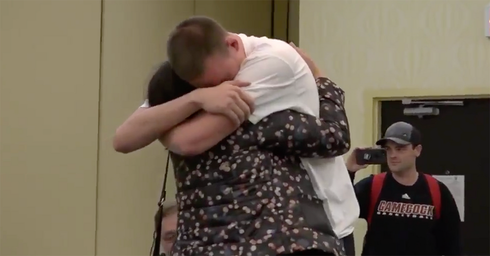 College Coaches Set Up A Surprise Reunion Between A Player And Mom After 5 Years Apart