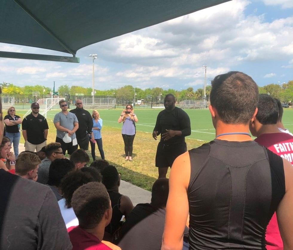 Los Angeles Chargers Player Creates $10K Scholarship Fund In Memory Of Stoneman Douglas Football Coach