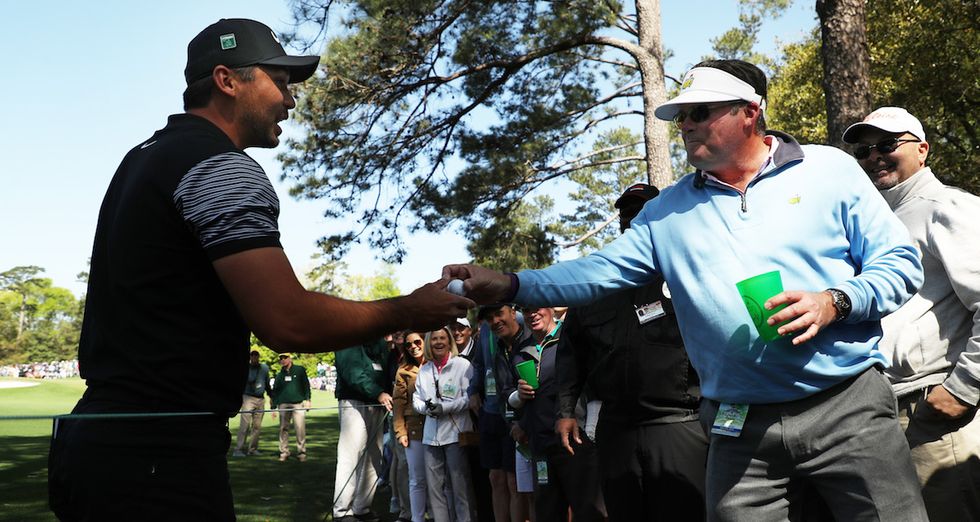 Pro Golfer Jason Day Had To Wait For A Fan To Pound A Beer To Get His Ball Back