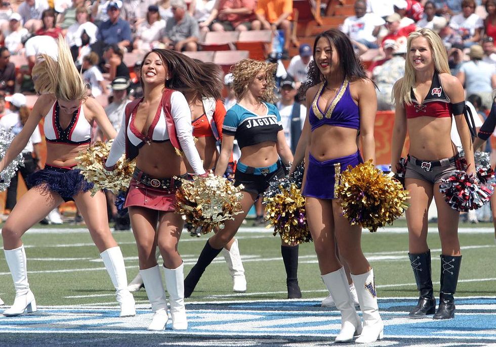 NFL Cheerleaders Offer To Settle Discrimination Claims If Goodell Will Meet With Them