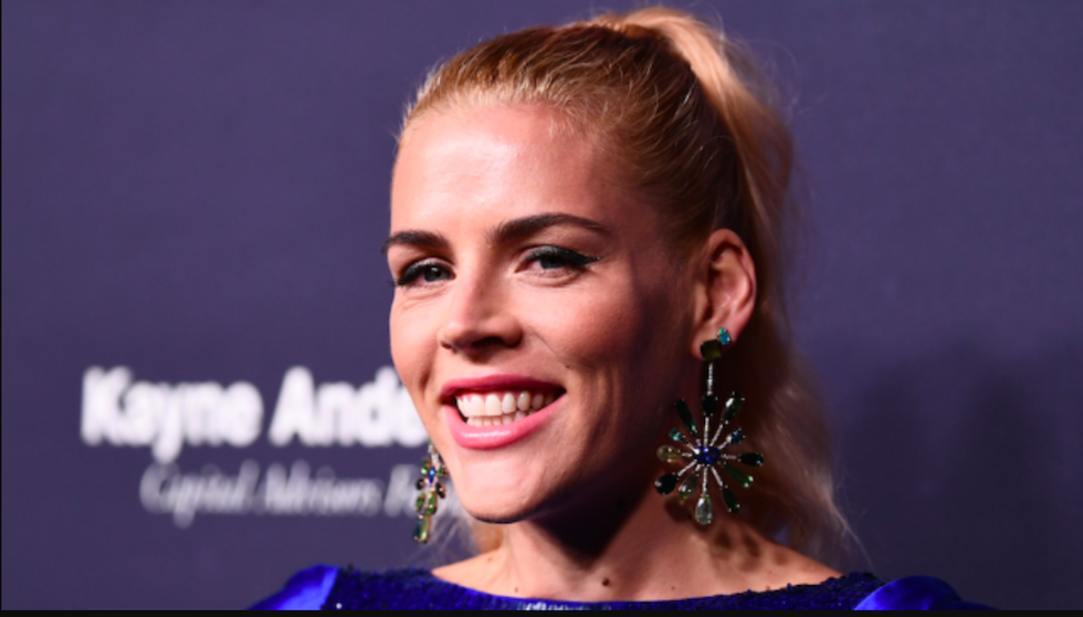 Busy Philipps issues a terrific response to another body-shaming troll
