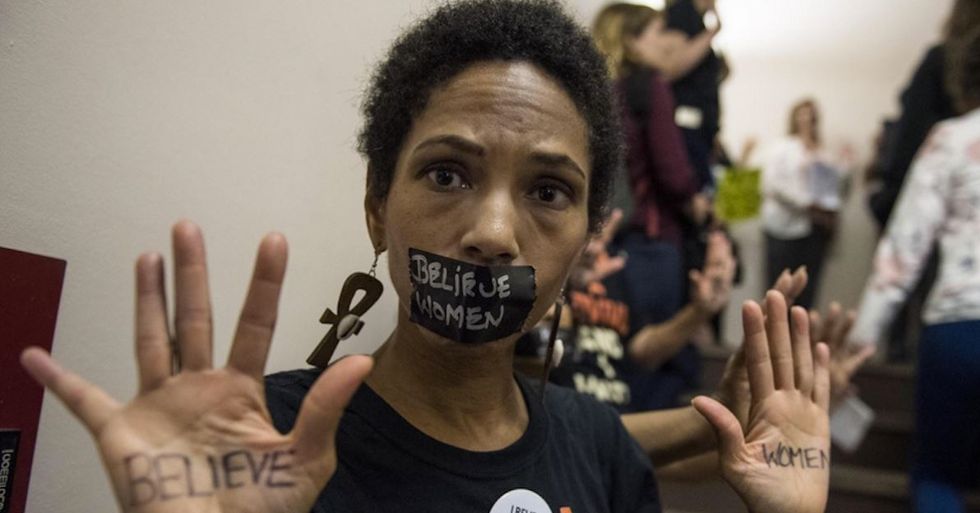 20 powerful photos from the protests in support of Christine Blasey-Ford.