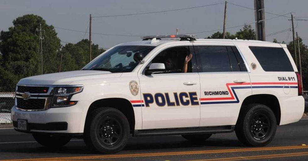 Dude responds to his own ‘Wanted’ post on Facebook and starts a bro-mance with the local PD.