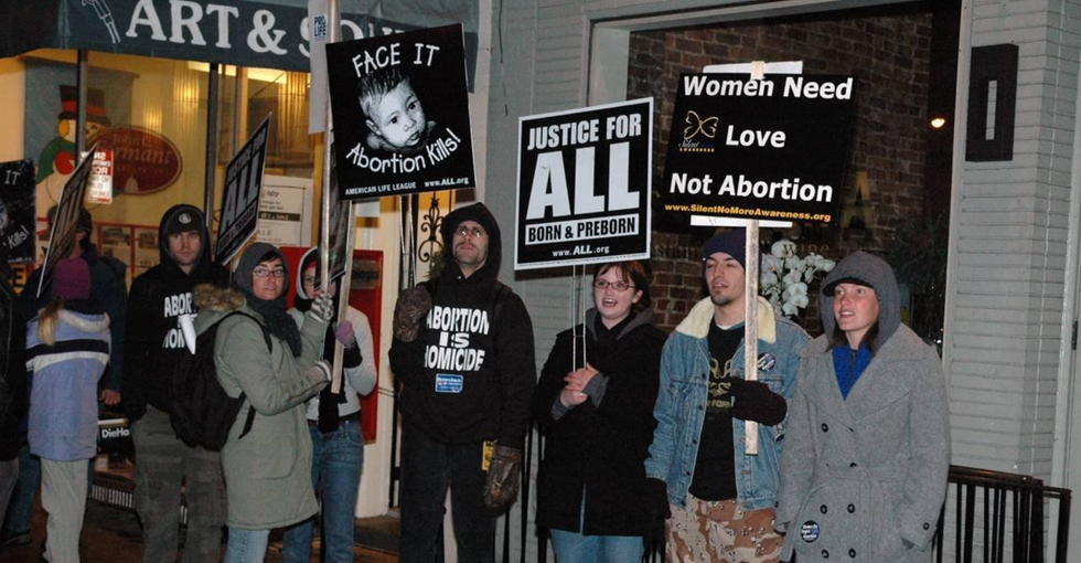 Woman’s thoughtful response to pro-lifer’s ‘dare’ to google abortion photos exposes what reproductive rights are really about.