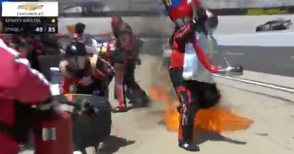 A NASCAR Crew Member Stayed Very, Very Relaxed After Realizing He Was On Fire