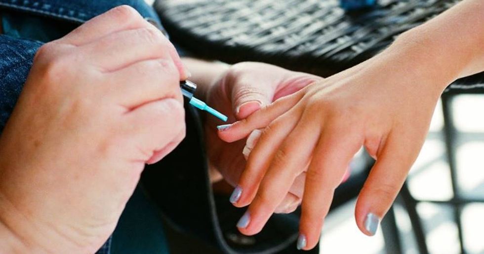After his son was bullied for wearing nail polish, this dad fought back the right way.