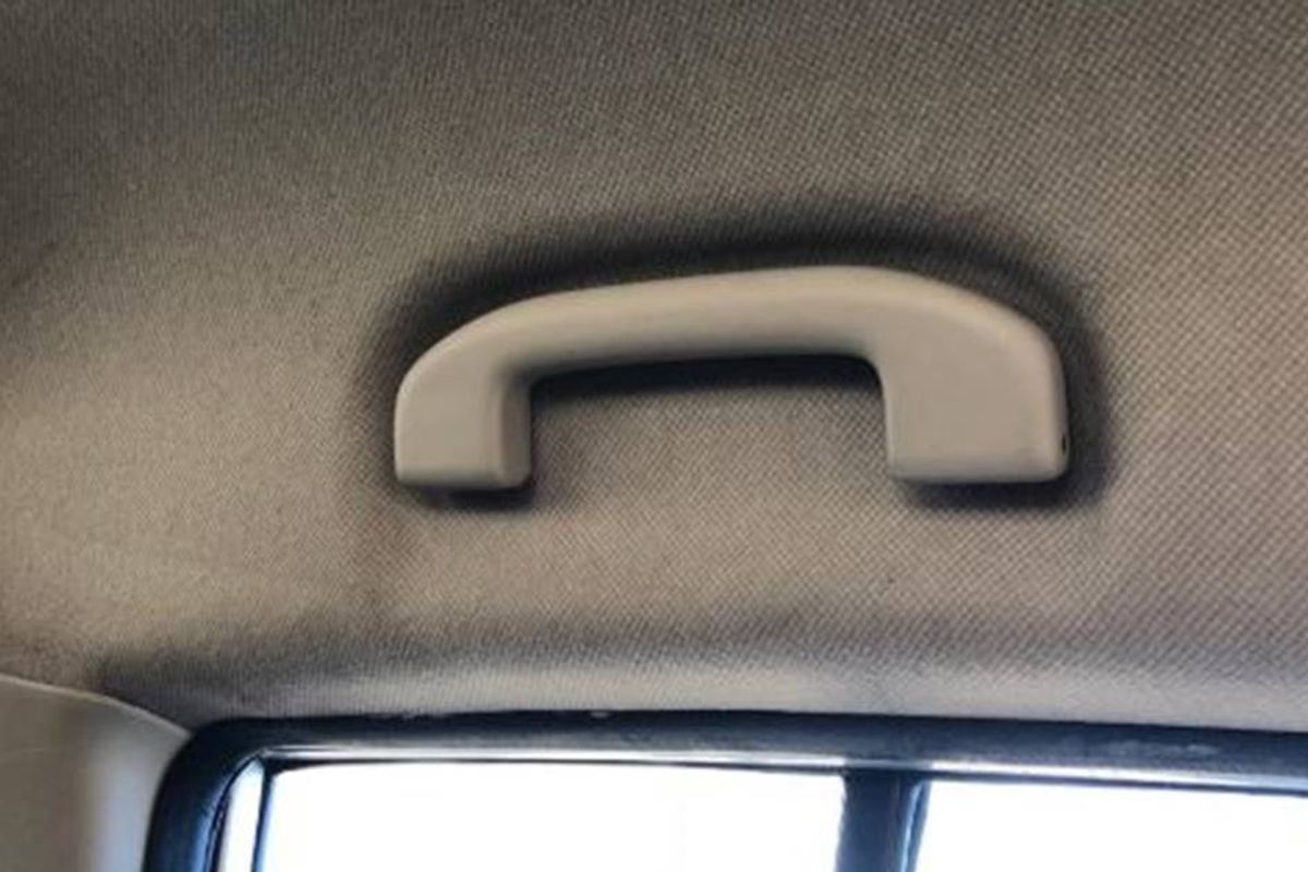 handles on car, dry cleaning handle, Twitter, car parts