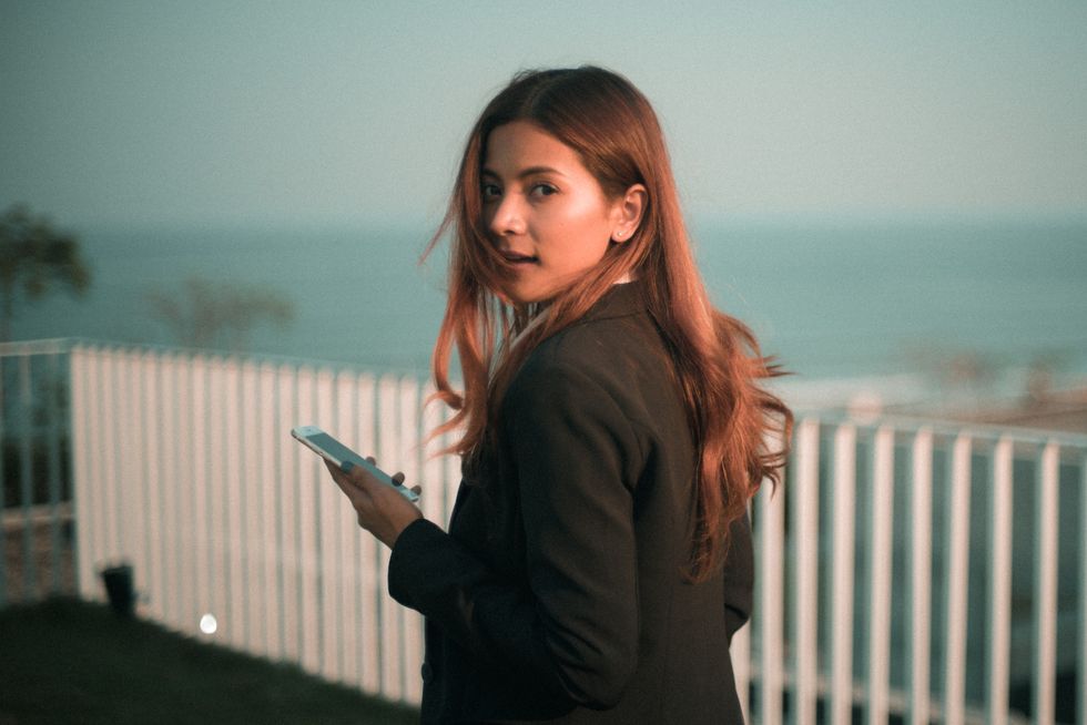 Why I’ll Never Take My Phone On An International Flight Again