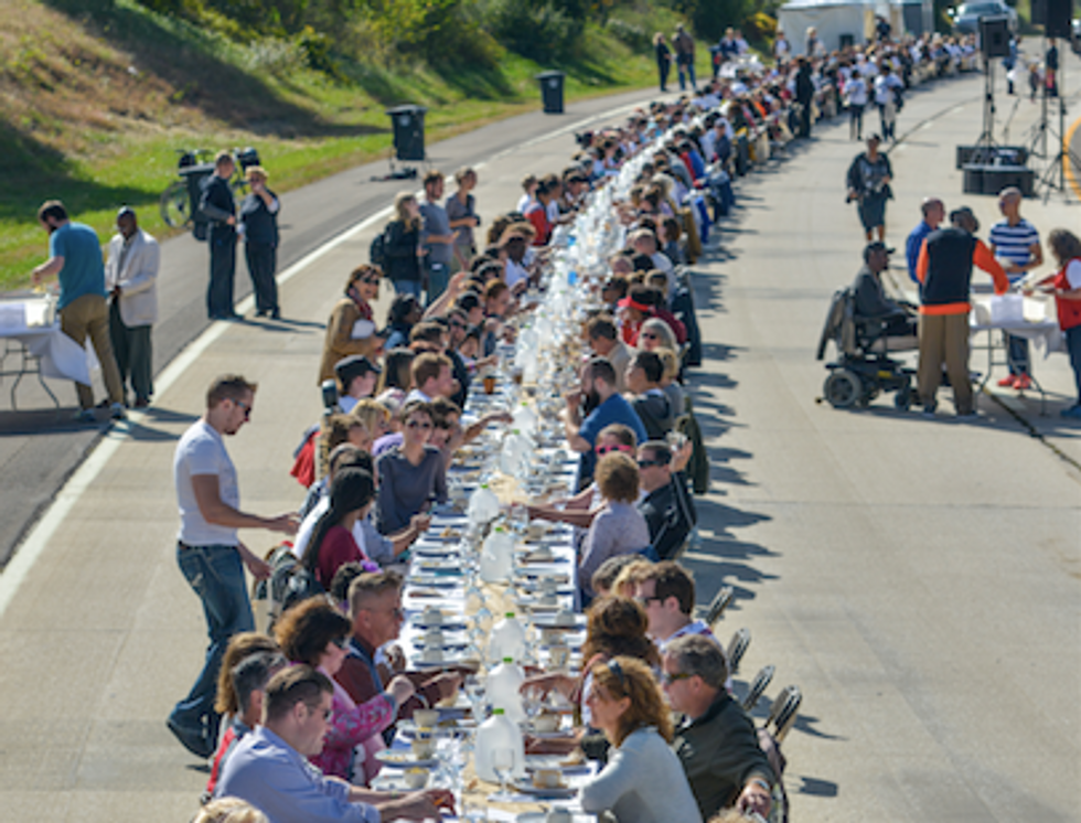 Why 500 Strangers Stopped Traffic to Eat Dinner on an Ohio Freeway