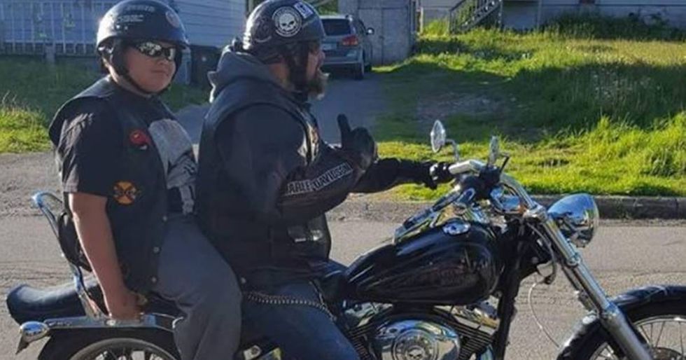 Dozens Of Bikers Escort A Bullied Child To School