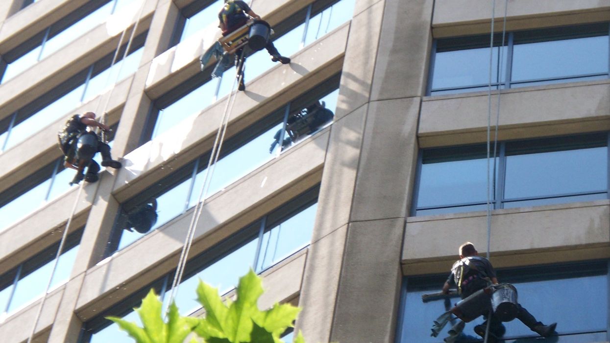 Window Washers Reveal The Strangest Things They've Seen Through The Glass